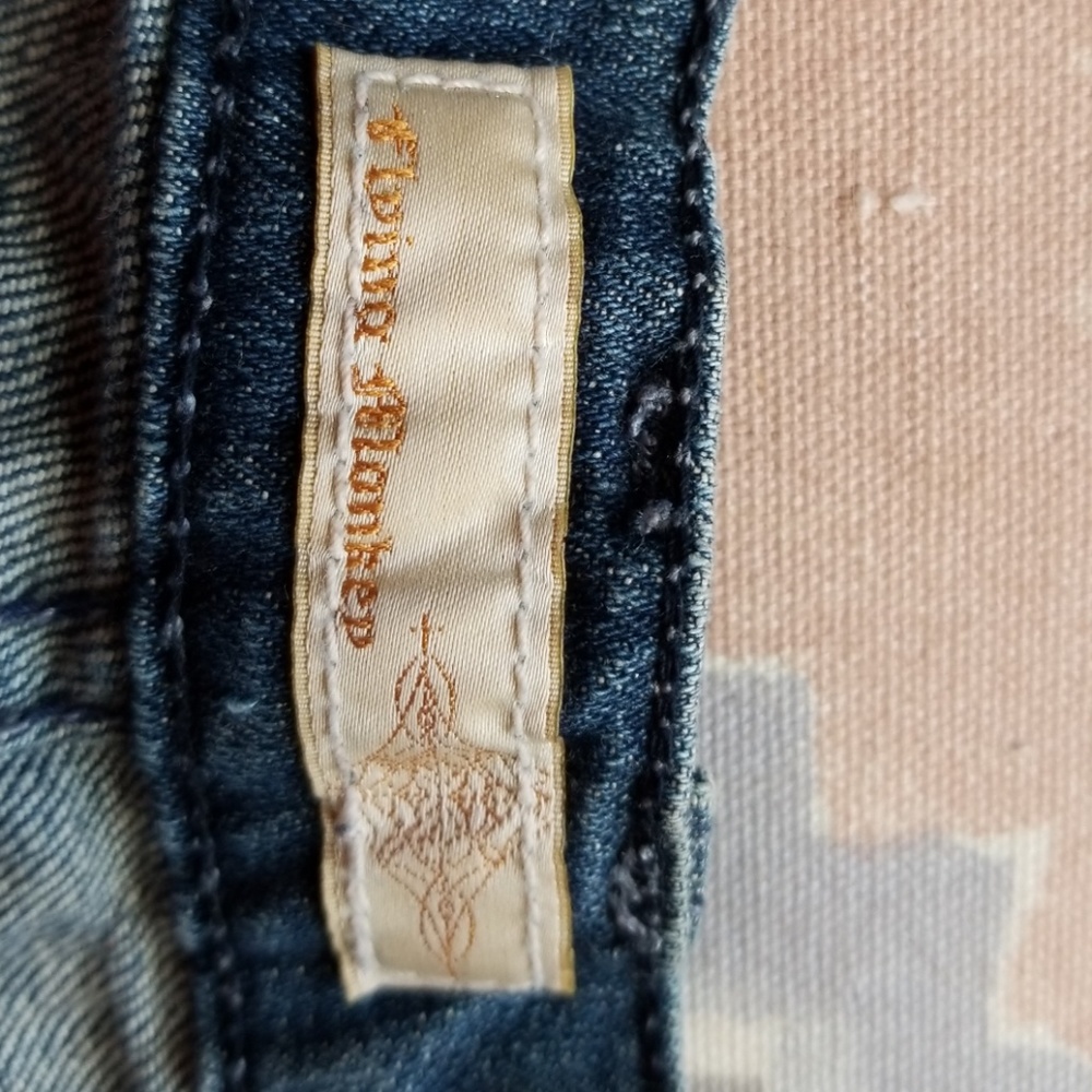 Short cut offs - Picture 2 of 3
